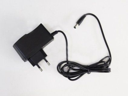 LED zdroj, trafo,12W, 12V Zásuvkový vnitřní MaxLumen.cz